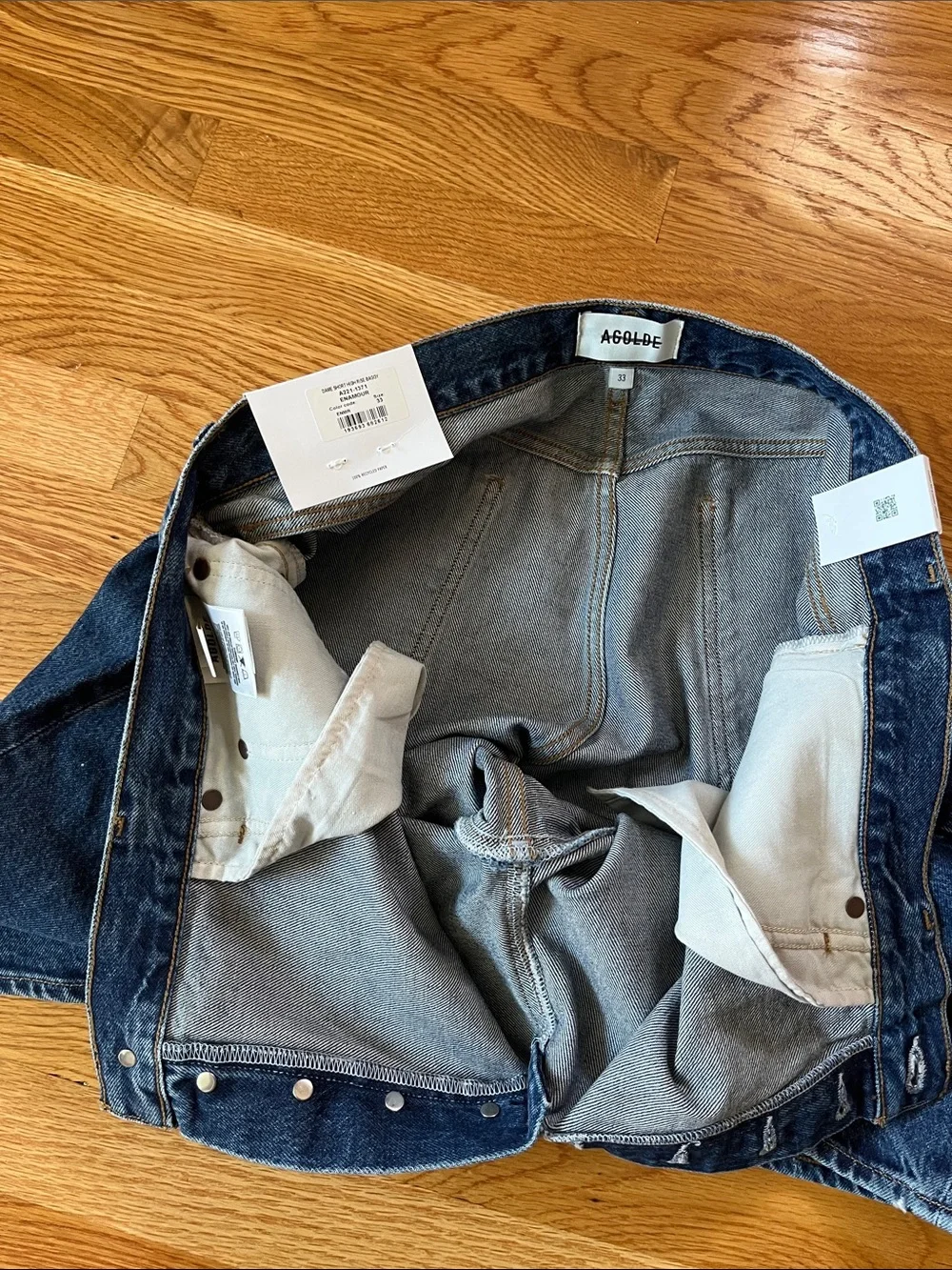 Agolde Dame Short High Rise Baggy Size 33 NWT